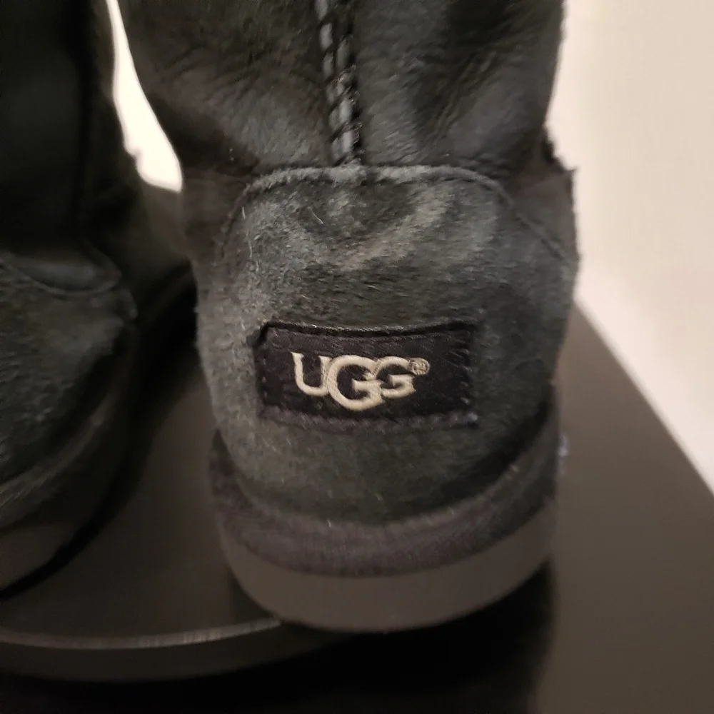 Ugg Kids Classic II Boot Chestnut‎ Size 4